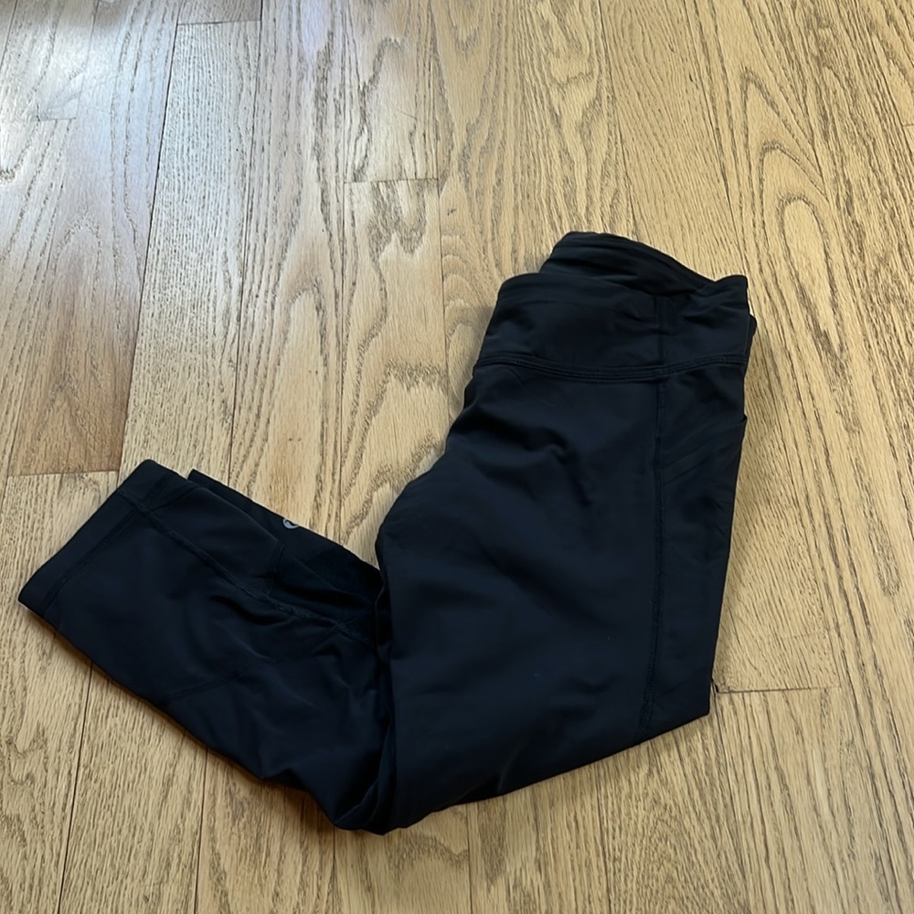 LuluLemon Women’s Black Leggings. Size 10.